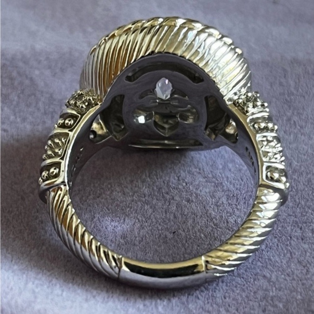 Judith Ripka Diamonique SS 4.1ct tw Round Bezel & Pave Ring. Excellent condition - Picture 3 of 4